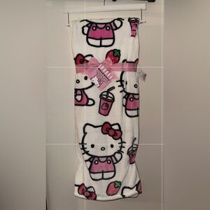 Hello Kitty Strawberry Milkshake Plush Throw Blanket Sanrio Polyester New